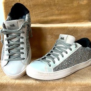 Size 37 P448 silver sneakers with iridescent white leather